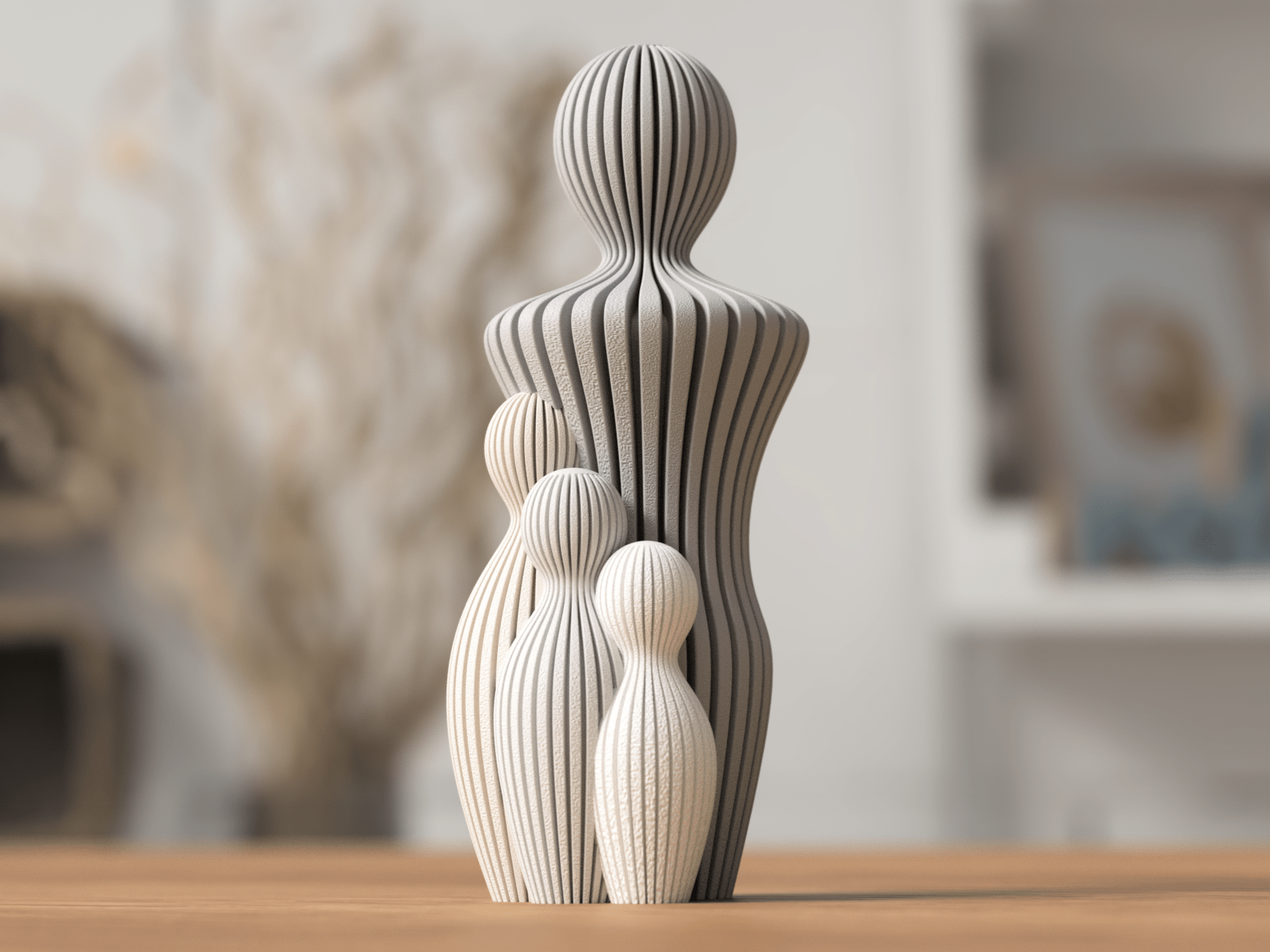 Fars Dag skulptur med 3 børn i hvid PLA med lodrette ribber – dekorativ figur til nordisk boligindretning