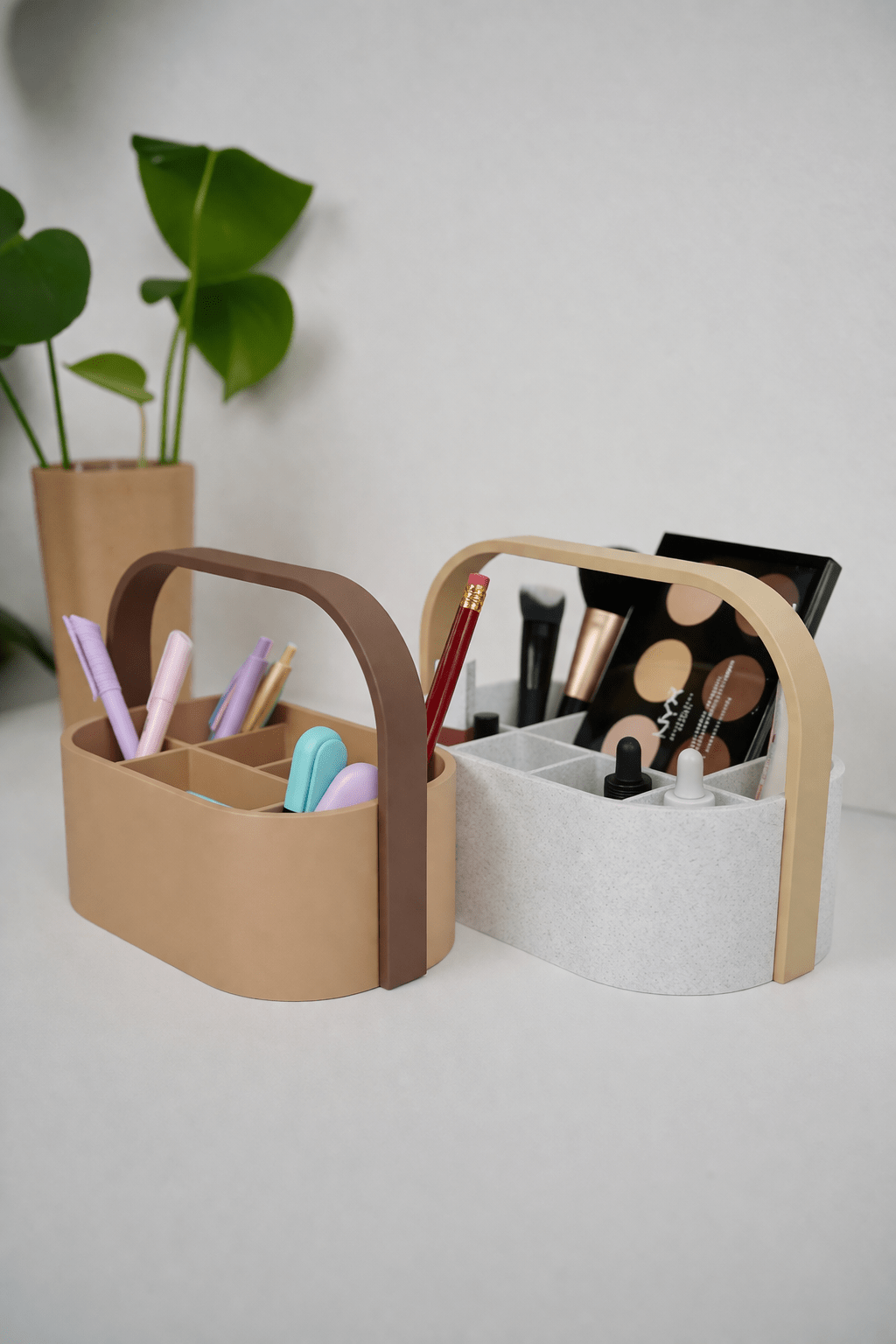 Tandis opbevaringskurv i brun PLA med pensler og makeup – dekorativ opbevaring til badeværelse og skrivebord